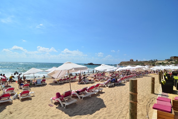 Sunday At Edde Sands
